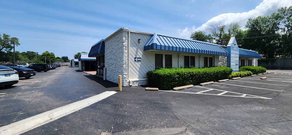 5401 S Sheridan Rd, Tulsa, OK à louer - Photo de l’immeuble – Image 3 sur 9