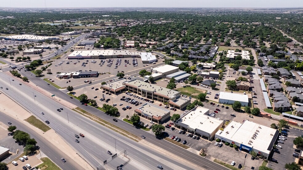 4601 S Loop 289, Lubbock, TX à louer - Aérien – Image 2 sur 5