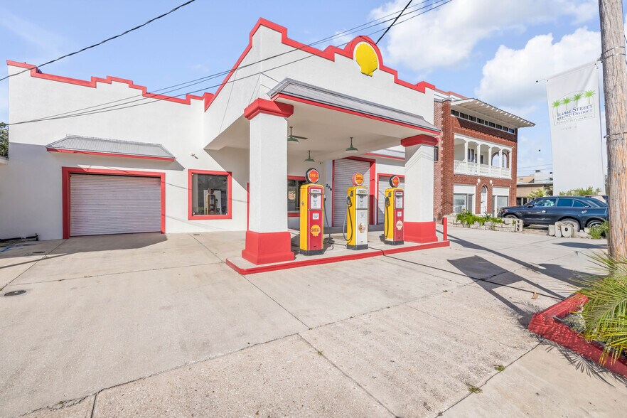 208 Magnolia St, New Smyrna Beach, FL à vendre - Photo de l’immeuble – Image 3 sur 22