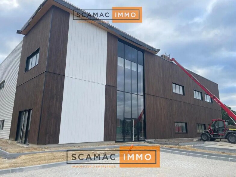 Industriel/Logistique dans OLLAINVILLE à louer - Photo de l’immeuble – Image 3 sur 9