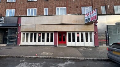 273-279 High Rd, Loughton à louer Photo de l’immeuble– Image 1 sur 6