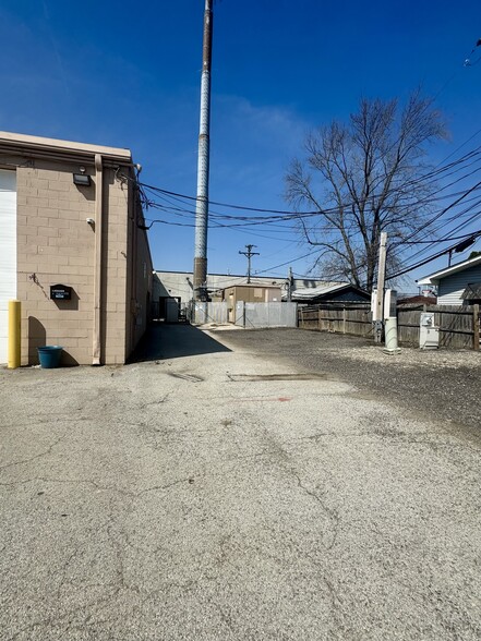 16B W Ogden Ave, Westmont, IL à louer - Photo de l’immeuble – Image 3 sur 16
