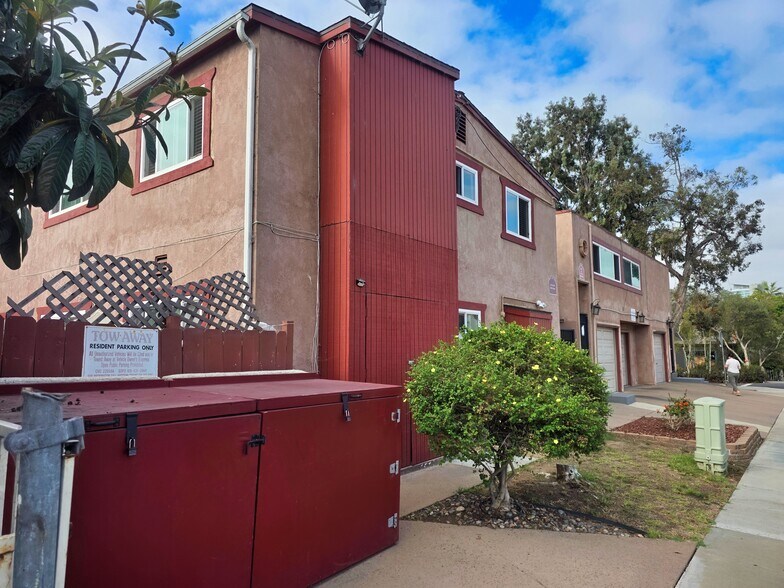165 20th St, San Diego, CA à vendre - Photo de l’immeuble – Image 2 sur 6