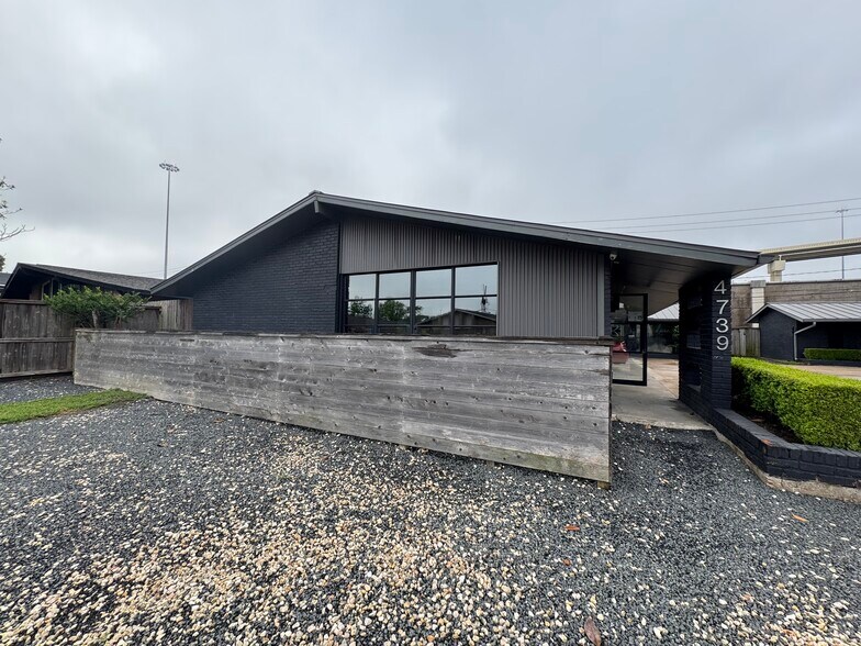 4739 Merwin St, Houston, TX à louer - Photo de l’immeuble – Image 1 sur 20