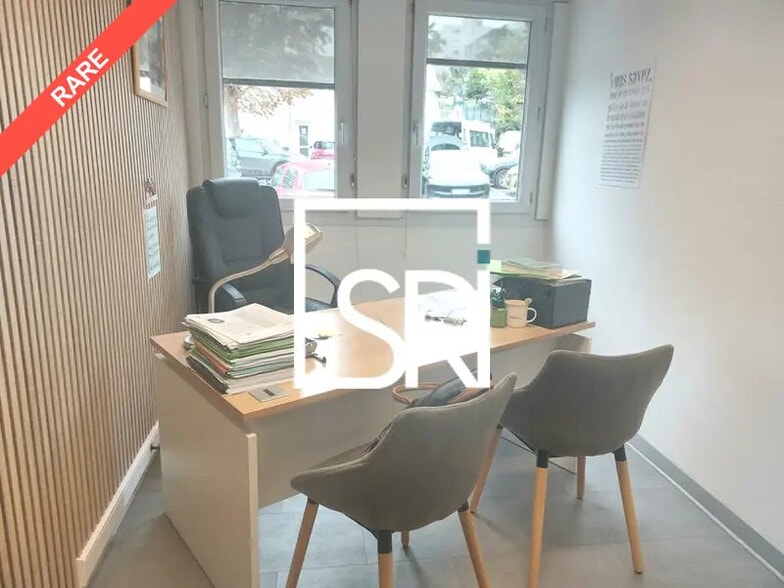 Bureau dans Clermont-Ferrand à vendre - Photo de l’immeuble – Image 2 sur 12