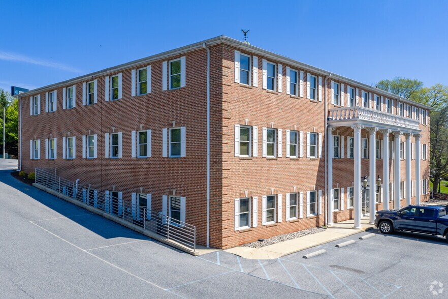 6 Hearthstone Ct, Reading, PA à louer - Photo de l’immeuble – Image 1 sur 15