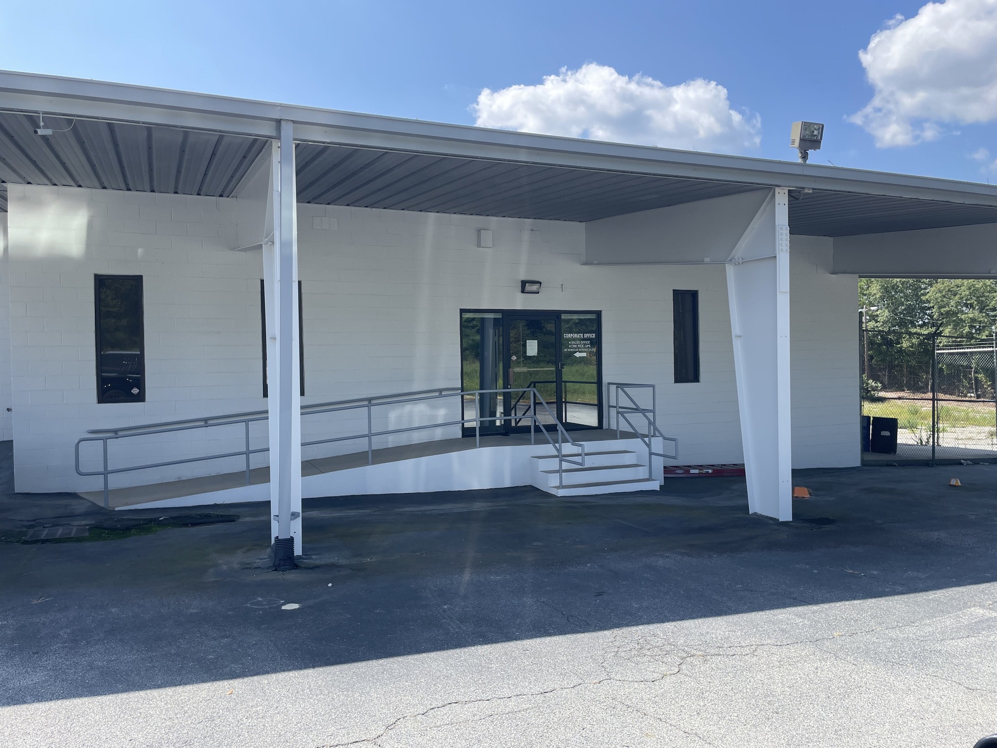 4281 Old Dixie Hwy, Atlanta, GA à louer Photo de l’immeuble– Image 1 sur 5