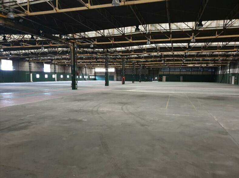 Industriel/Logistique dans Nantes à louer - Photo de l’immeuble – Image 2 sur 3
