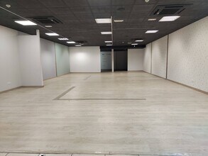 Local commercial dans Barberà del Vallès, Barcelona à louer Photo intérieure– Image 2 sur 3