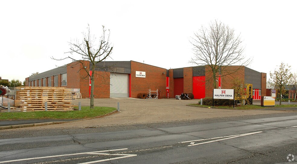 Humphrys Rd, Dunstable à louer - Photo de l’immeuble – Image 2 sur 4
