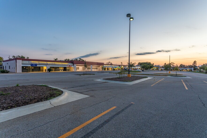 200 Army Post Rd, Des Moines, IA à louer - Photo de l’immeuble – Image 3 sur 9