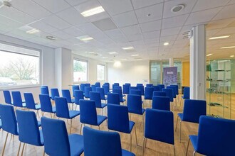 Bureau dans Cergy à louer Photo de l’immeuble– Image 2 sur 7