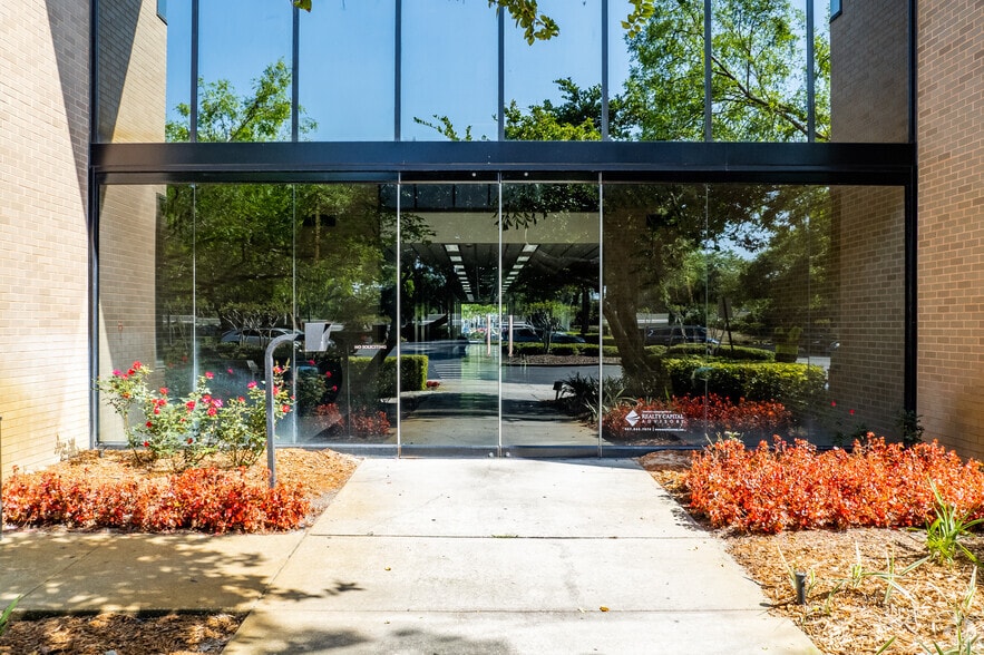 500 Winderley Pl, Maitland, FL à vendre - Photo de l’immeuble – Image 2 sur 9