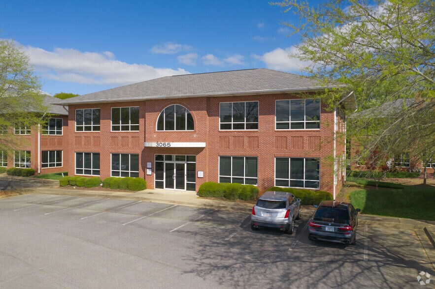 3065 Peachtree Industrial Blvd, Duluth, GA à vendre - Photo de l’immeuble – Image 1 sur 6