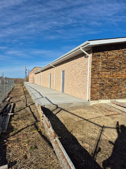 5225 51 Av, Wabamun, AB à vendre - Photo de l’immeuble – Image 2 sur 2