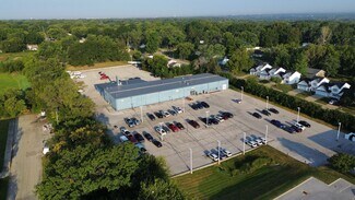 Plus de détails pour 4410 Merle Hay Rd, Des Moines, IA - Local d'activités à louer