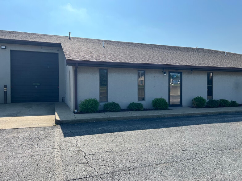 8433 South Ave, Boardman, OH à louer - Photo de l’immeuble – Image 2 sur 3