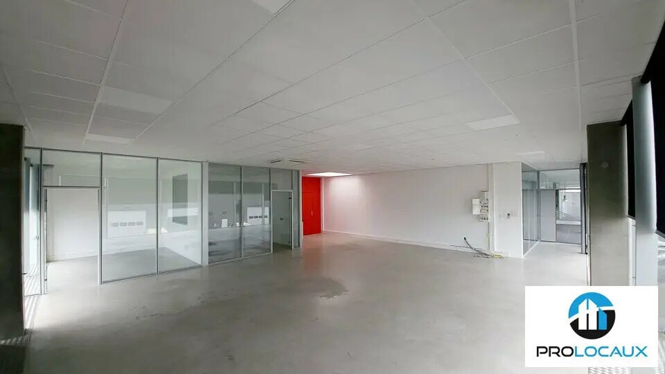 Bureau dans Amiens à louer - Photo de l’immeuble – Image 2 sur 7