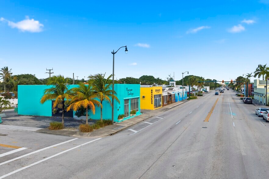 5023 S Dixie Hwy, West Palm Beach, FL à louer - Photo de l’immeuble – Image 2 sur 12