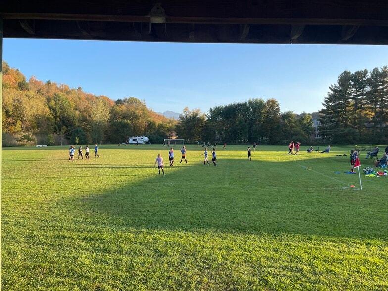 22 Old Main St, Jeffersonville, VT à vendre - Photo principale – Image 1 sur 8