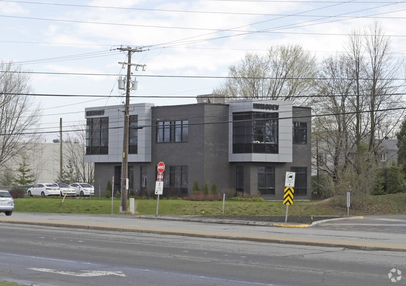 4550 Boul de la Grande-Allée, Boisbriand, QC à vendre - Photo principale – Image 1 sur 3