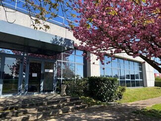 Plus de détails pour 4 Rue René Razel, Saclay - Bureau, Local d'activités à louer