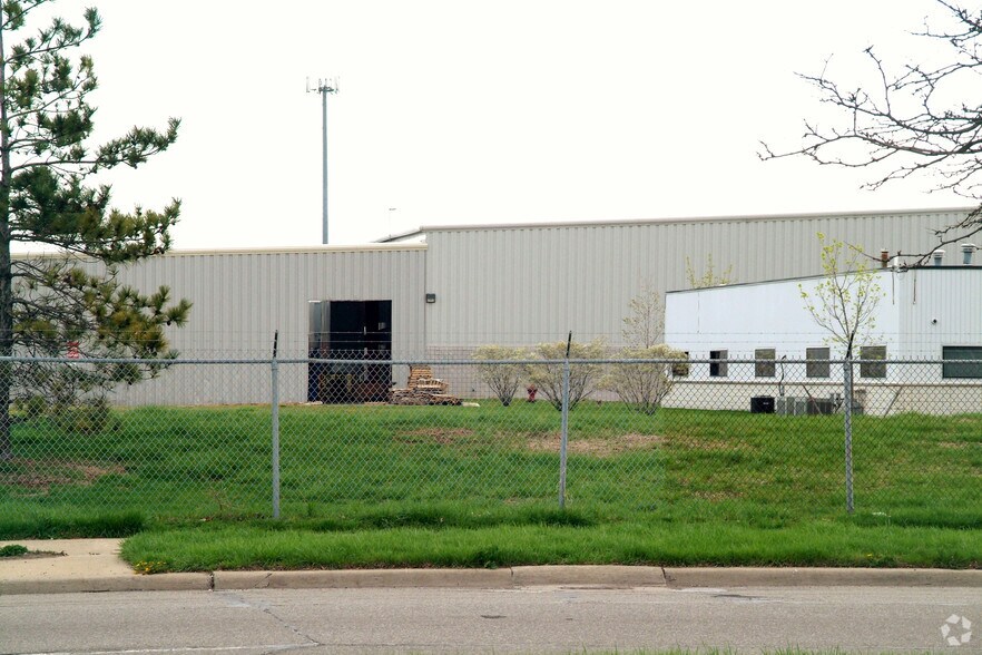 1111 Rosedale Ct, Detroit, MI à vendre - Photo de l’immeuble – Image 3 sur 3