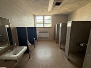 Mens room
