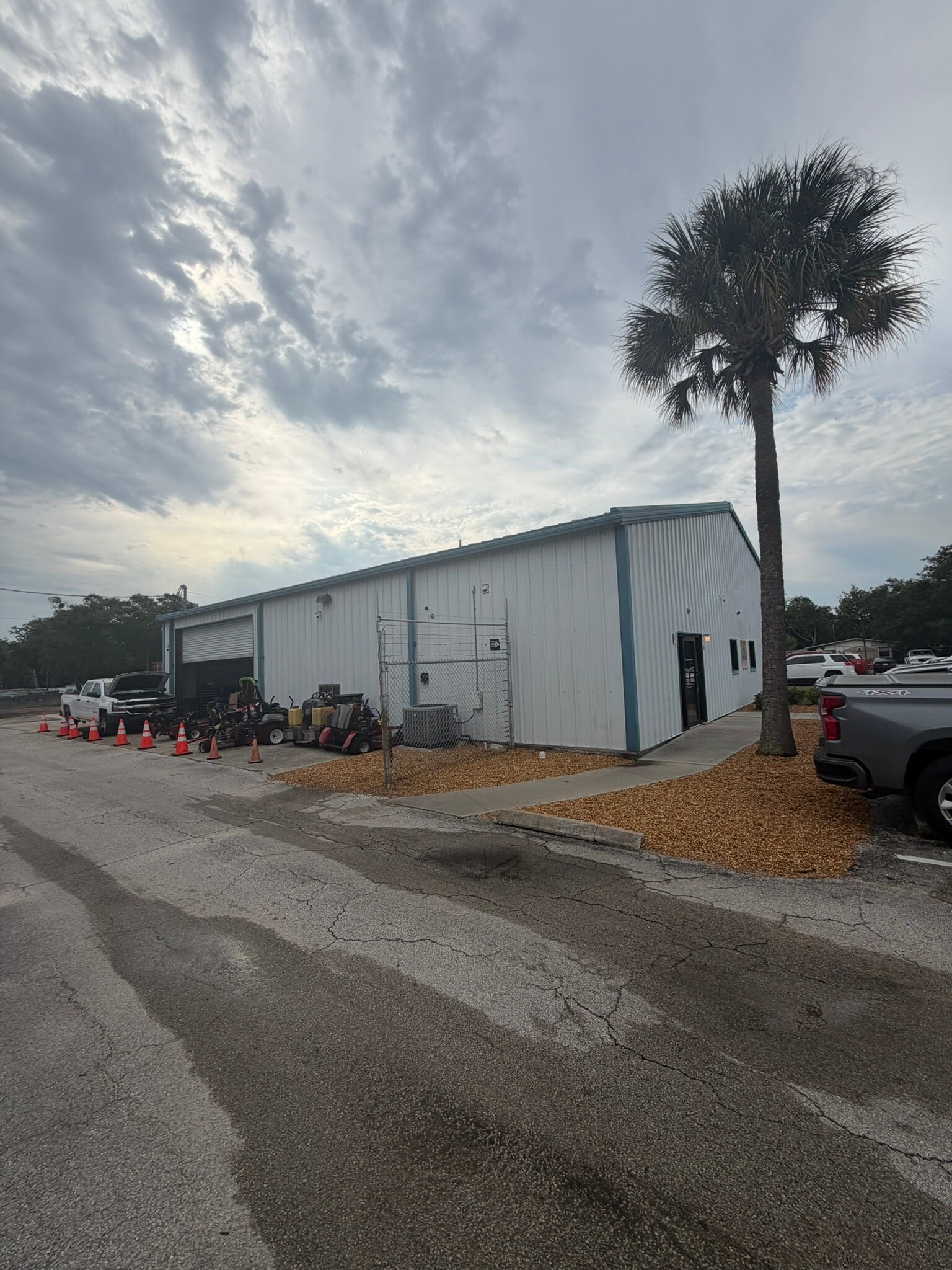 1077 Derbyshire Rd, Daytona Beach, FL à louer Photo intérieure– Image 1 sur 2