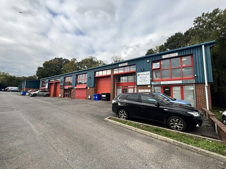 Claylands Rd, Bishops Waltham à louer - Photo de l’immeuble – Image 3 sur 16