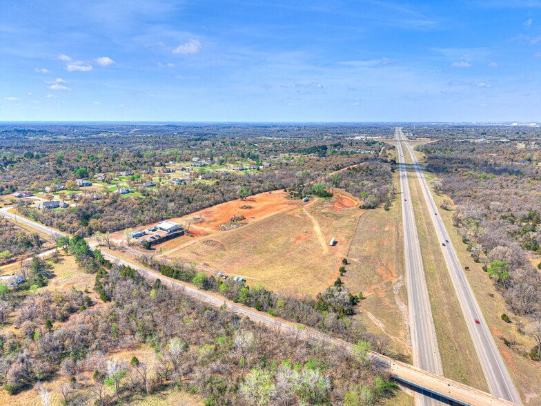 6625 S Hiwassee Rd, Oklahoma City, OK à vendre - Aérien – Image 1 sur 49