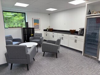 Plus de détails pour 1651 W Centre Ave, Portage, MI - Bureau à louer