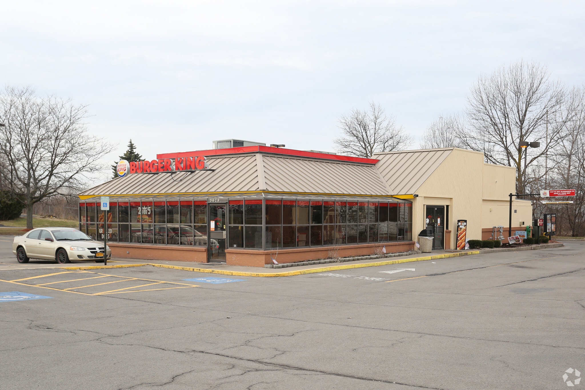 3679 W Henrietta Rd, Rochester, NY à louer Photo principale– Image 1 sur 8