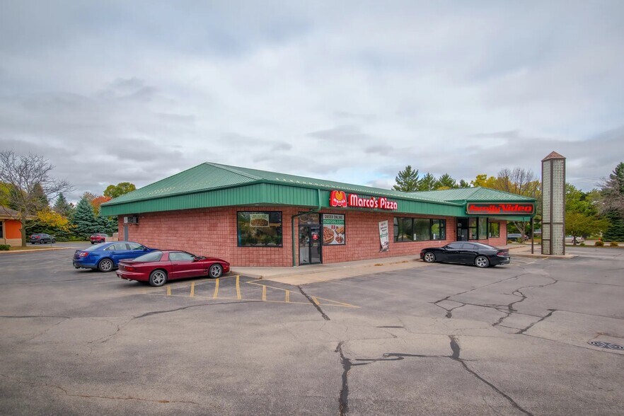 2700 E Calumet St, Appleton, WI à louer - Photo de l’immeuble – Image 2 sur 5