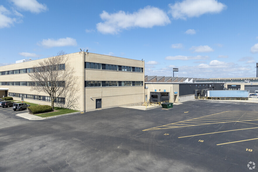 Sungate Industrial Park, Chicago, IL à louer - Photo de l’immeuble – Image 3 sur 9