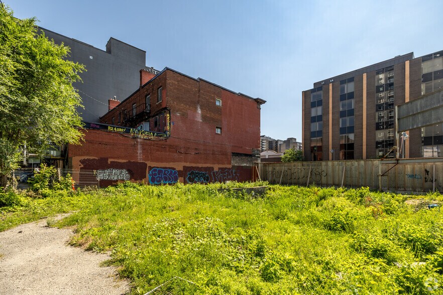 235-241 Bank St, Ottawa, ON à vendre - Photo principale – Image 2 sur 2