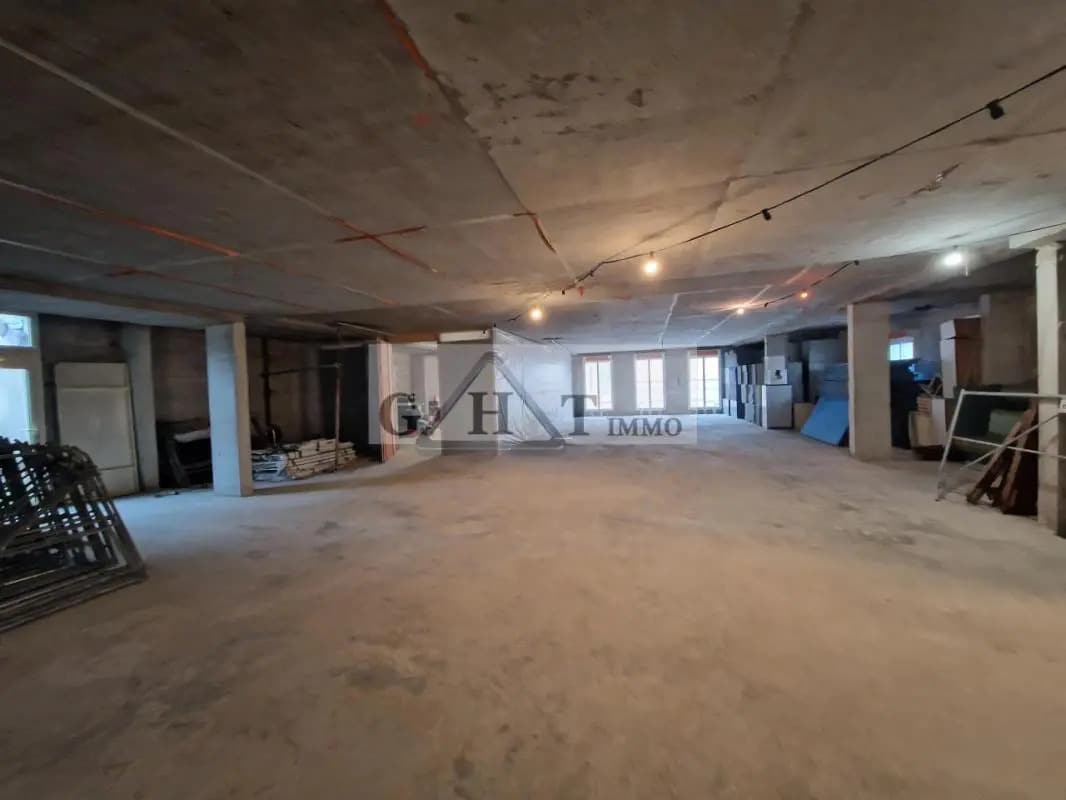 Industriel/Logistique dans Deuil-la-Barre à vendre Photo intérieure– Image 1 sur 11