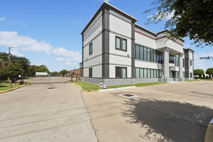 9200 W Sam Houston Pky S, Houston, TX à louer - Photo de l’immeuble – Image 2 sur 53