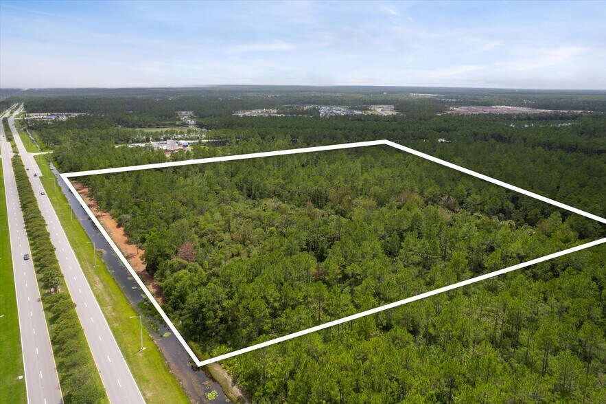 3699 Seminole Woods Blvd, Palm Coast, FL à vendre - Photo de l’immeuble – Image 3 sur 15
