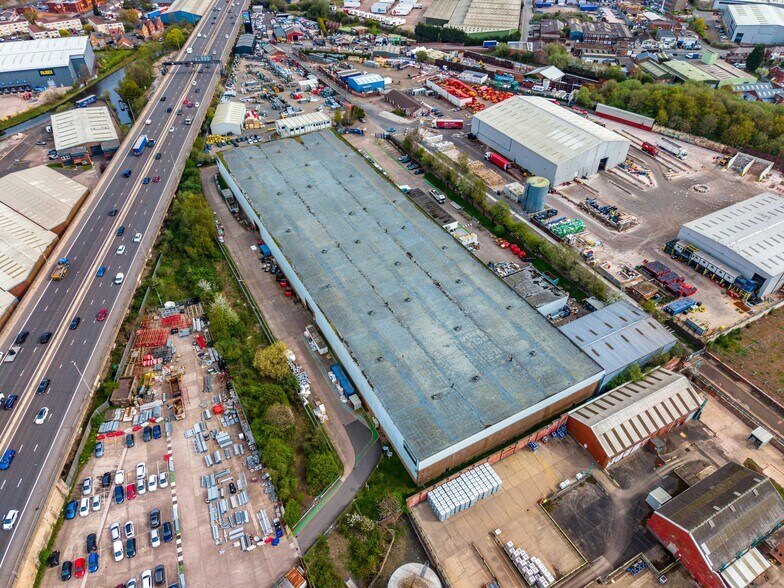 Trinity St, Oldbury à louer - Photo de l’immeuble – Image 2 sur 6