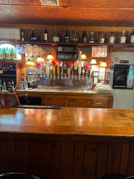 83 N Market St, Millerstown, PA à vendre - Photo intérieure – Image 2 sur 19