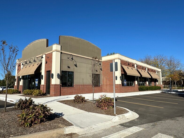 5340 Jackson Rd, Ann Arbor, MI à louer - Photo de l’immeuble – Image 2 sur 4