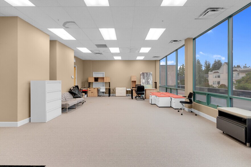 9288 120 St, Surrey, BC à louer - Photo intérieure – Image 3 sur 13