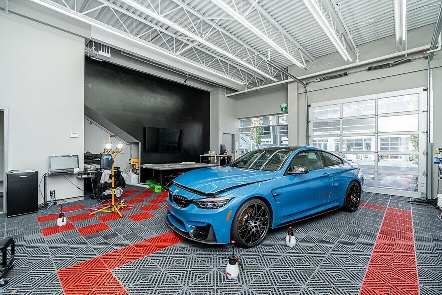 8257 92nd St, Delta, BC à vendre - Photo de l’immeuble – Image 2 sur 14