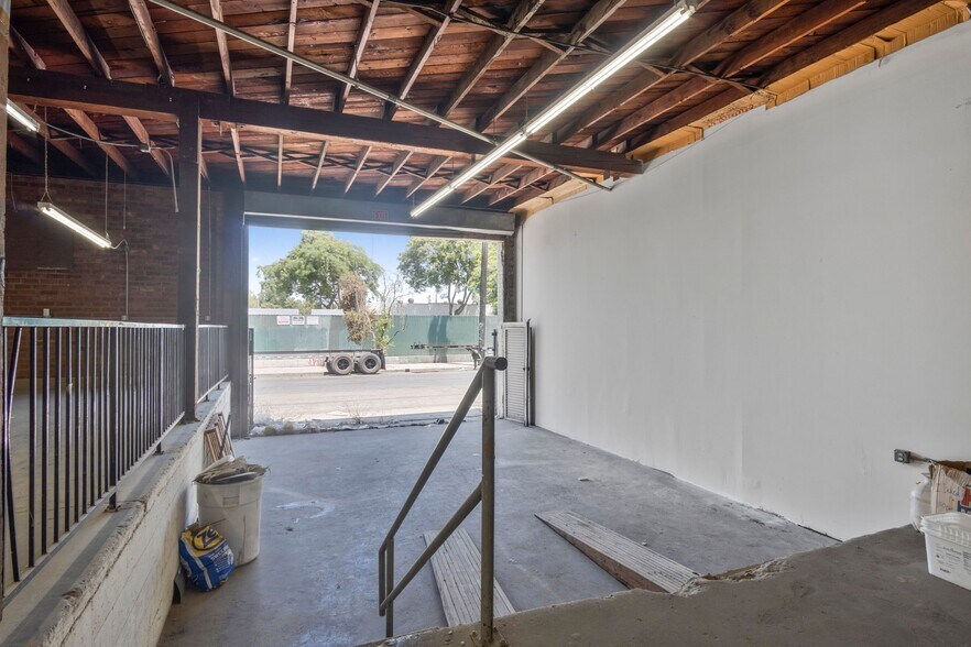150-154 E 58th St, Los Angeles, CA à vendre - Photo de l’immeuble – Image 3 sur 10