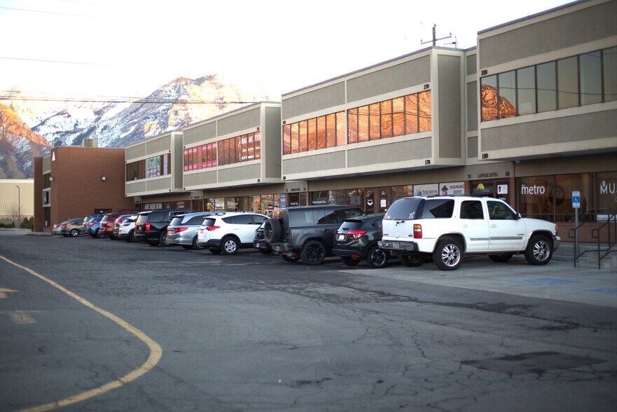 1160 S State St, Orem, UT à louer - Photo de l’immeuble – Image 2 sur 8