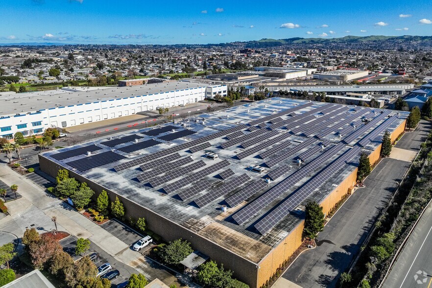 702 National Ct, Richmond, CA à louer - Photo de l’immeuble – Image 3 sur 6