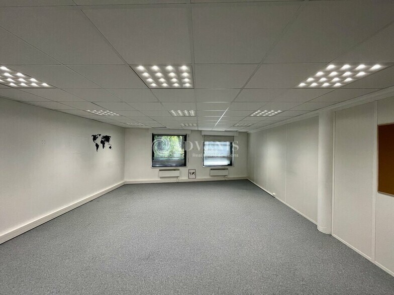 Bureau dans Cergy à louer - Photo intérieure – Image 2 sur 12