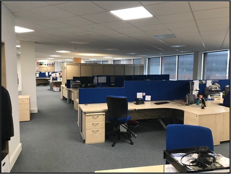 40-56 Victoria St, Bristol à louer - Photo de l’immeuble – Image 2 sur 3