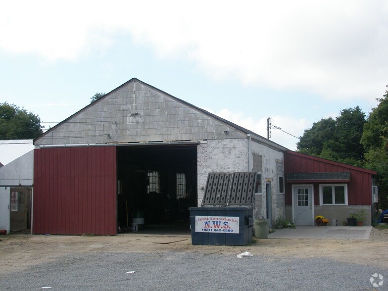 52 Bayview Ave, East Patchogue, NY à louer - Photo principale – Image 3 sur 11